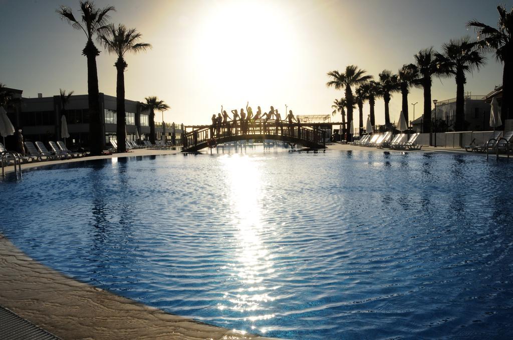 Palm Wings Kusadasi Beach Resort&Spa Exterior foto